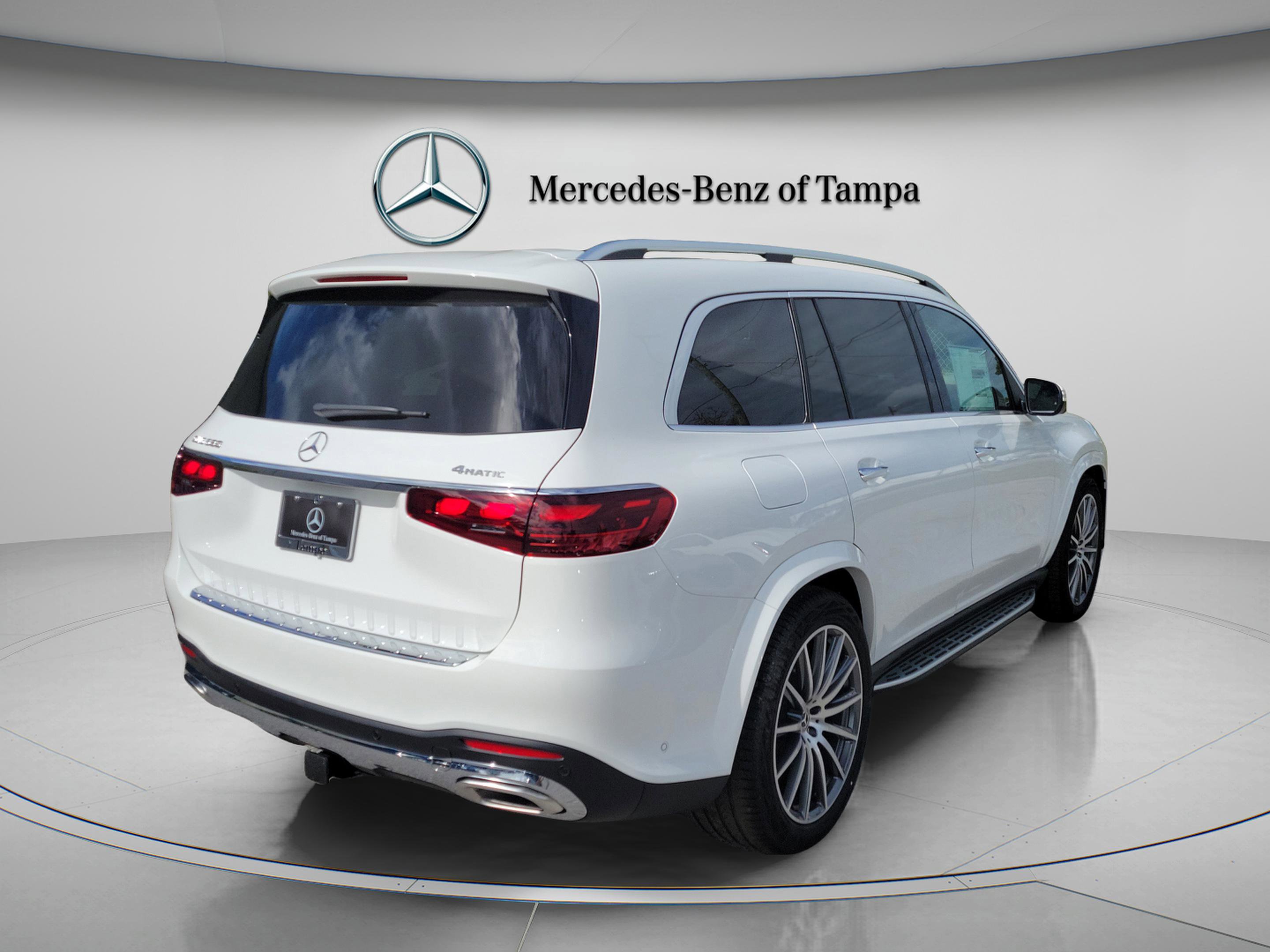 New 2026 Mercedes-Benz GLS 580 4MATIC image 3