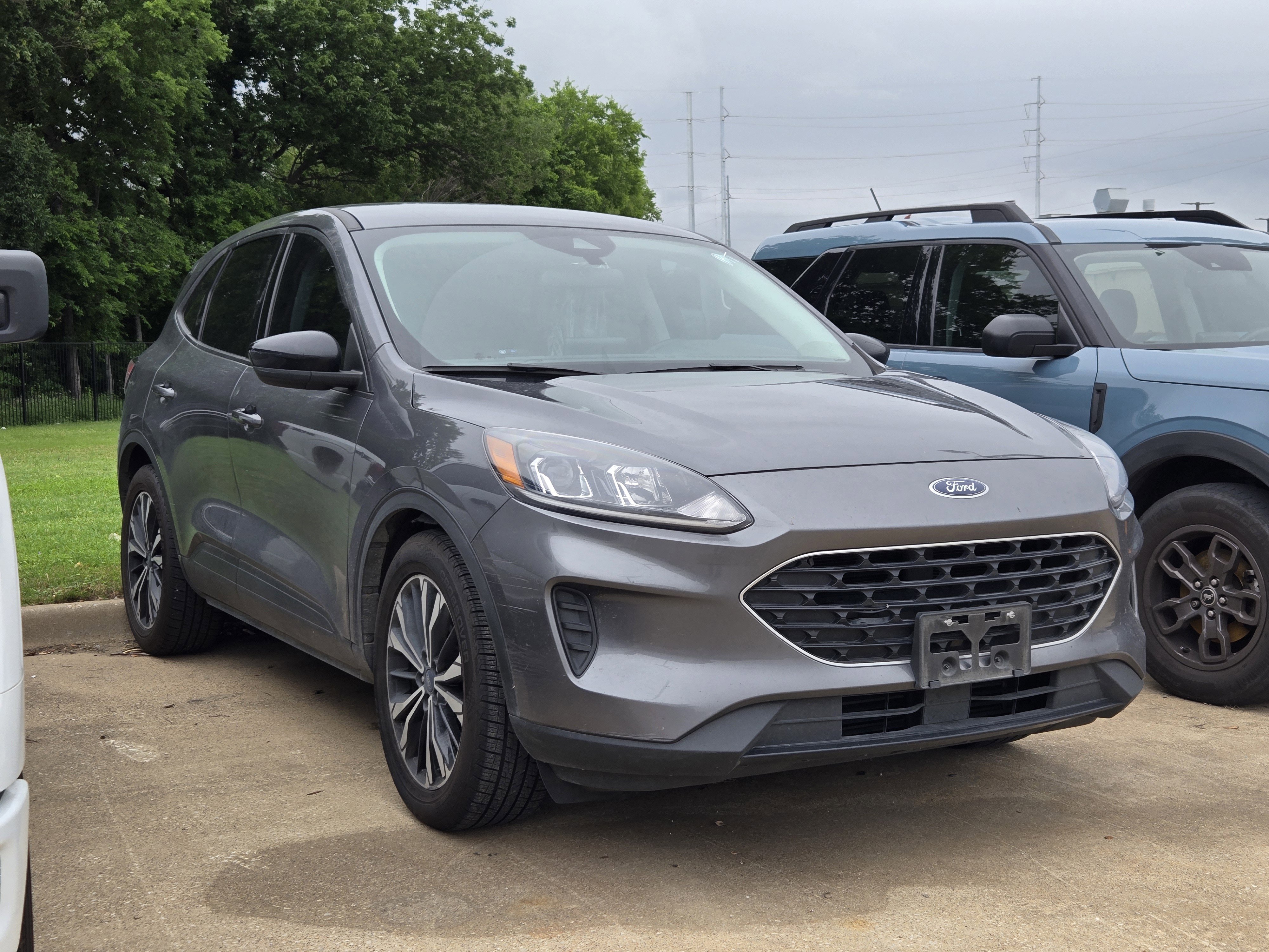Used 2021 Ford Escape SE w/ SE Sport Appearance Package