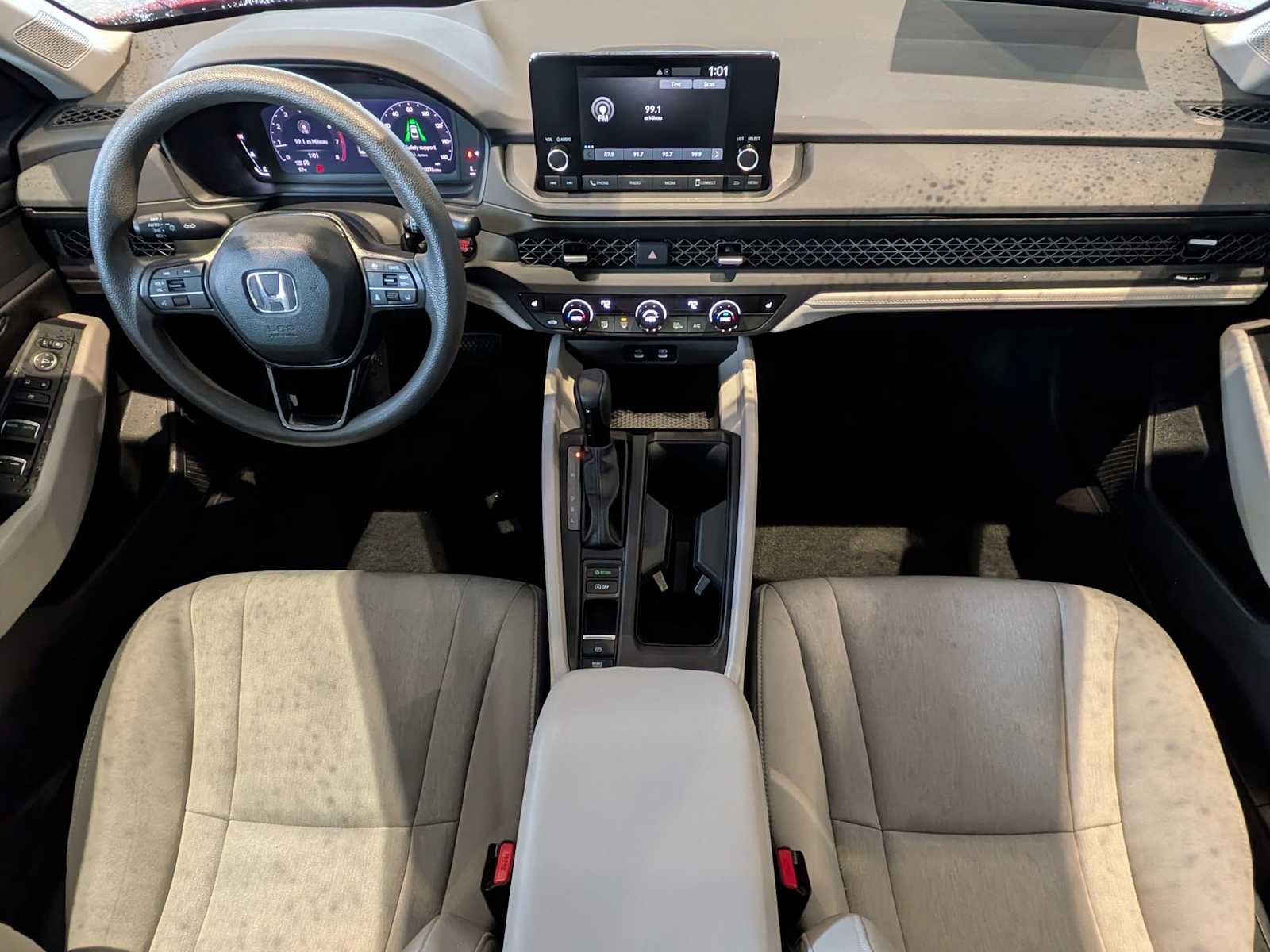 Used 2024 Honda Accord EX image 19