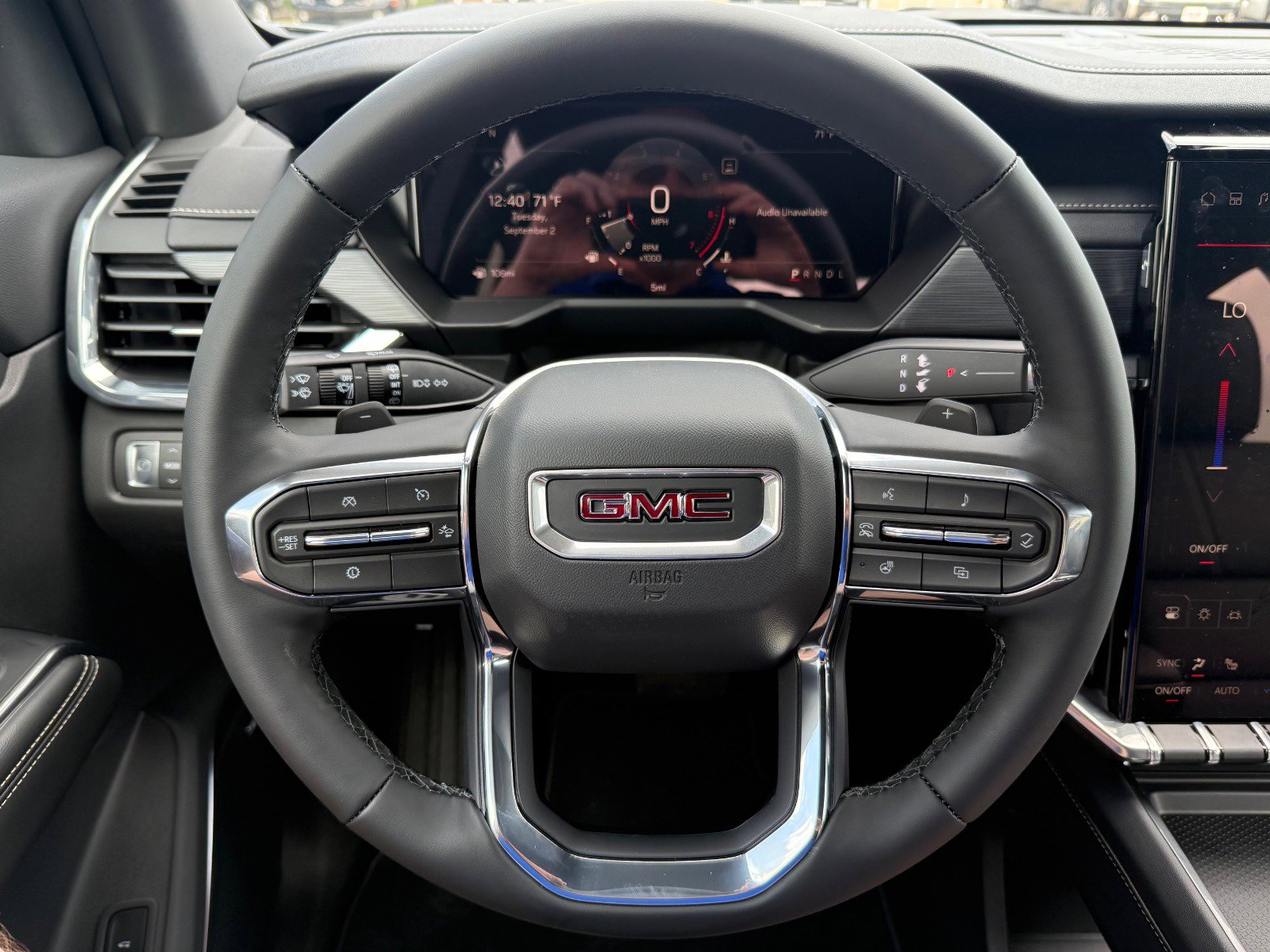 New 2026 GMC Acadia Elevation w/ Elevation Premium Package image 18