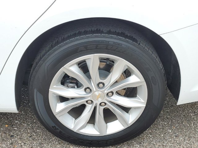 Used 2025 Chevrolet Malibu LT FWD image 32