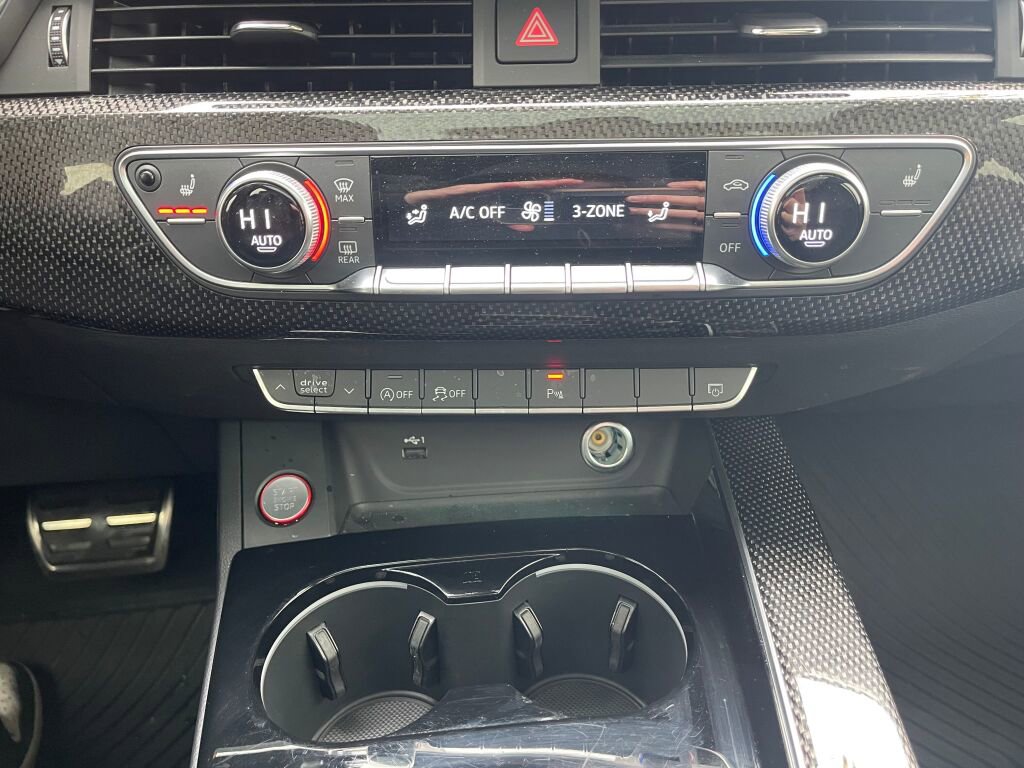Used 2022 Audi S5 Premium image 16