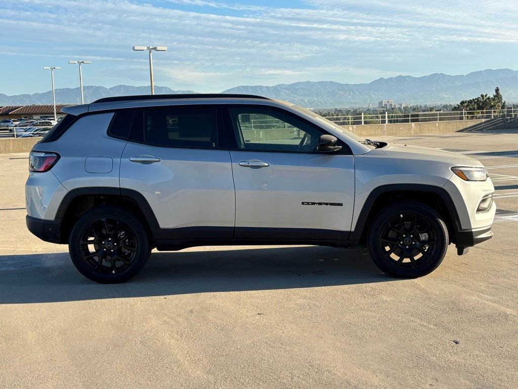New 2026 Jeep Compass Altitude image 3