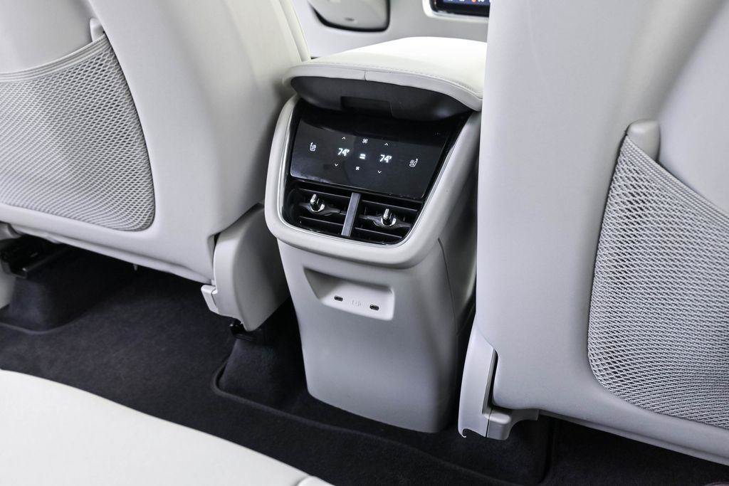Certified 2025 Volvo EX90 Ultra AWD/4WD image 21