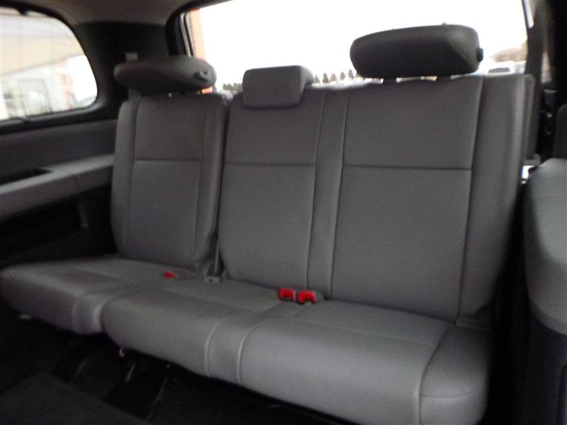 Used 2014 Toyota Sequoia Platinum AWD/4WD image 7