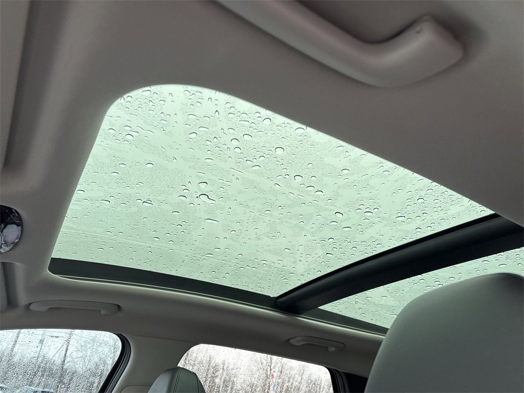 Used 2022 Hyundai Tucson Limited image 11