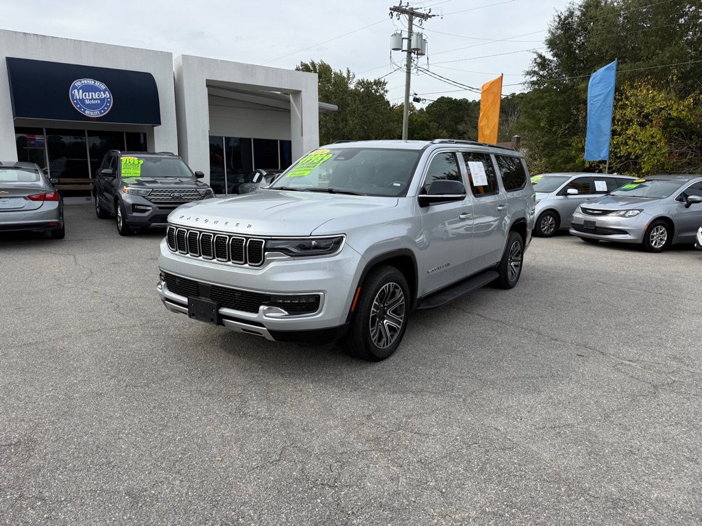 Used 2024 Jeep Wagoneer L Series II w/ Flexible Seating Group