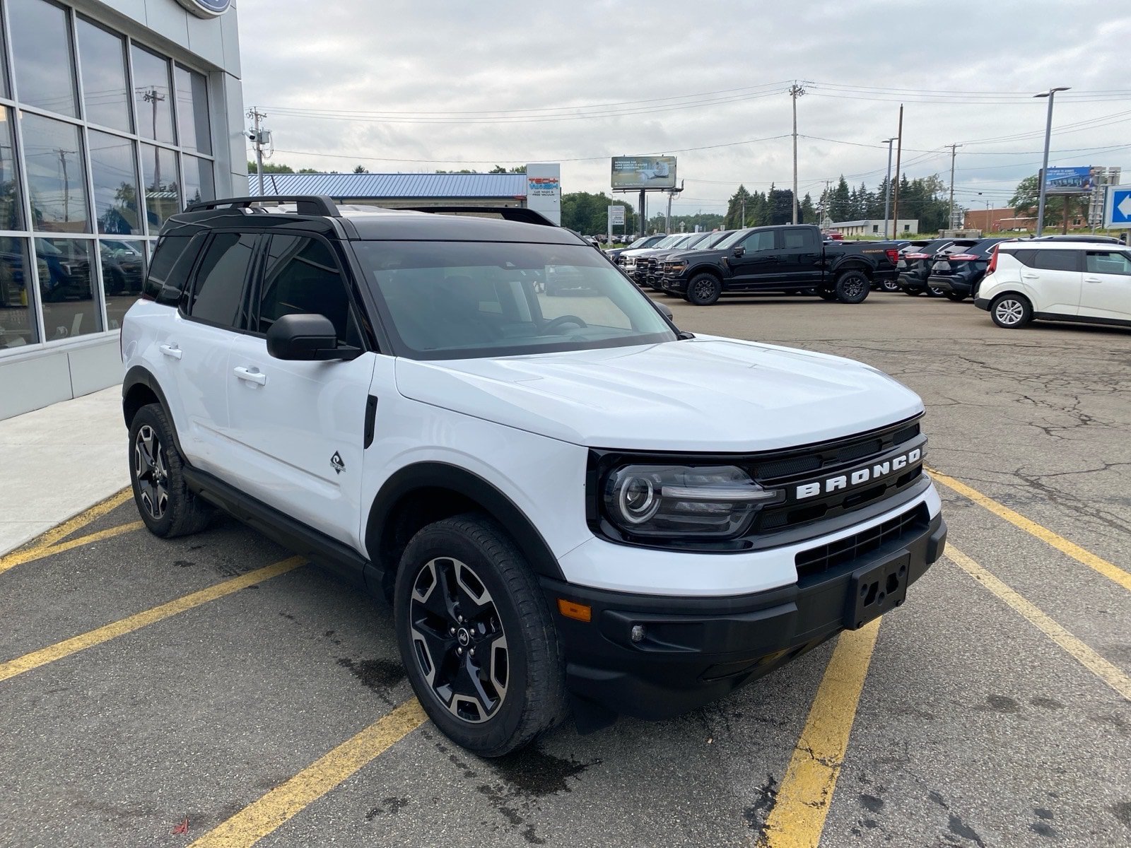 Used 2021 Ford Bronco Sport Outer Banks AWD/4WD image 8