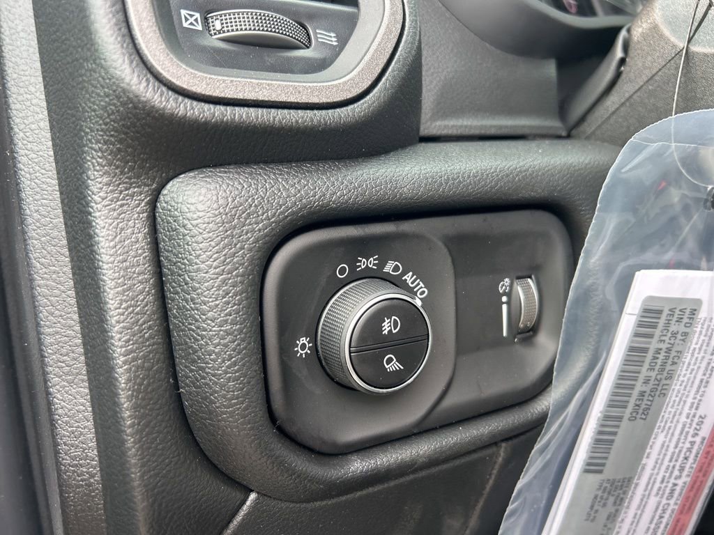 New 2026 RAM 5500 Tradesman AWD/4WD image 12