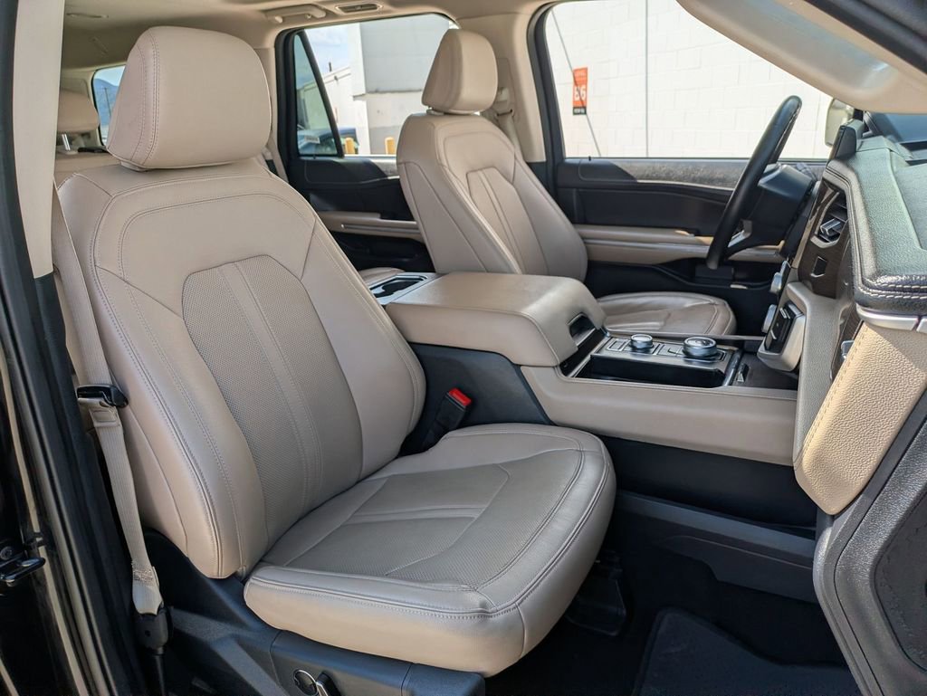 Used 2024 Ford Expedition Limited AWD/4WD image 28