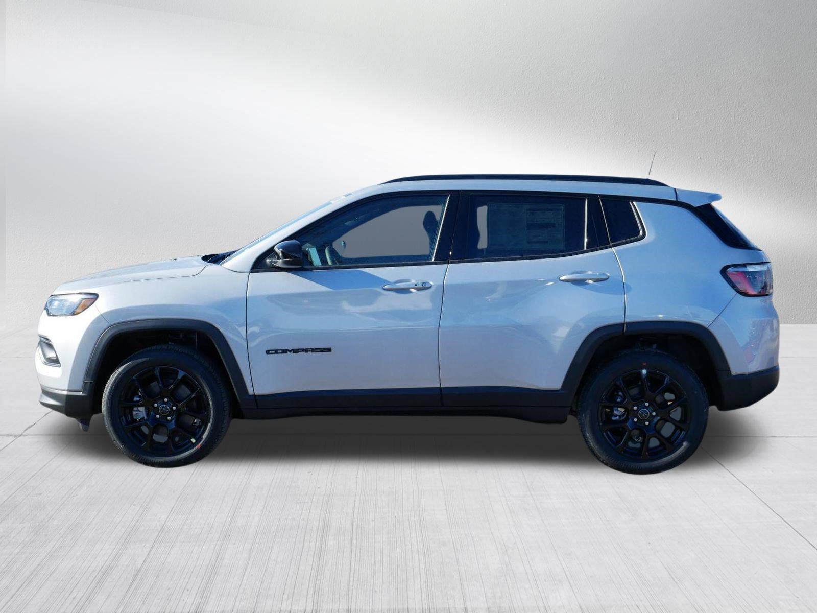New 2026 Jeep Compass Latitude AWD/4WD image 4