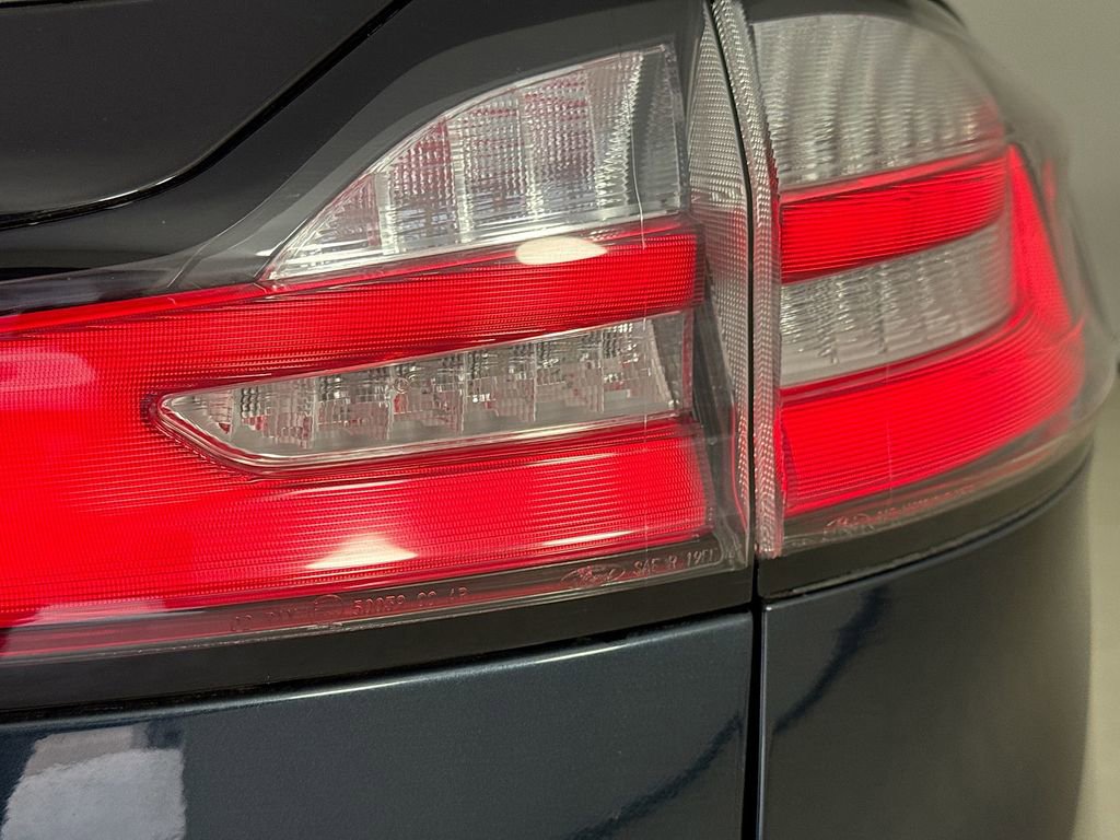 Used 2022 Ford Edge Titanium AWD/4WD image 33