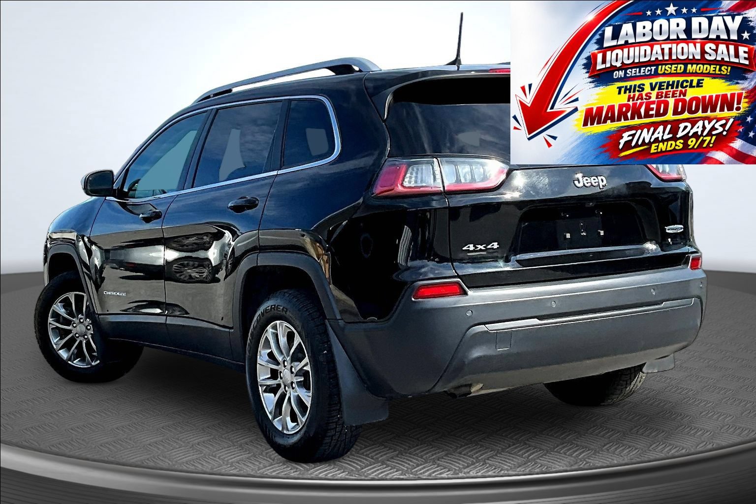 Used 2021 Jeep Cherokee Latitude Plus AWD/4WD image 4