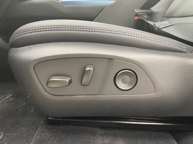 New 2026 Chevrolet Equinox EV LT image 9