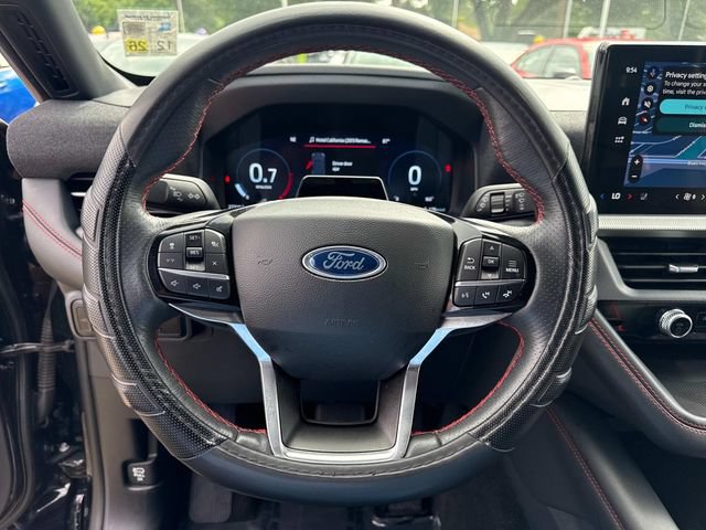 Used 2025 Ford Explorer ST-Line w/ ST-Line Street Pack AWD/4WD image 29