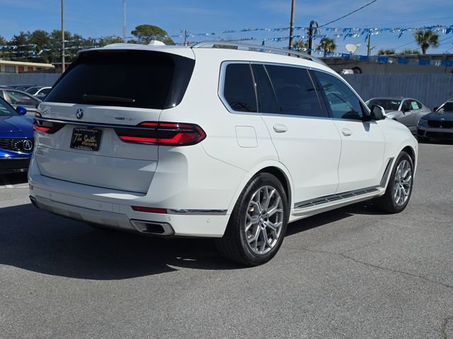 Used 2025 BMW X7 xDrive40i image 4