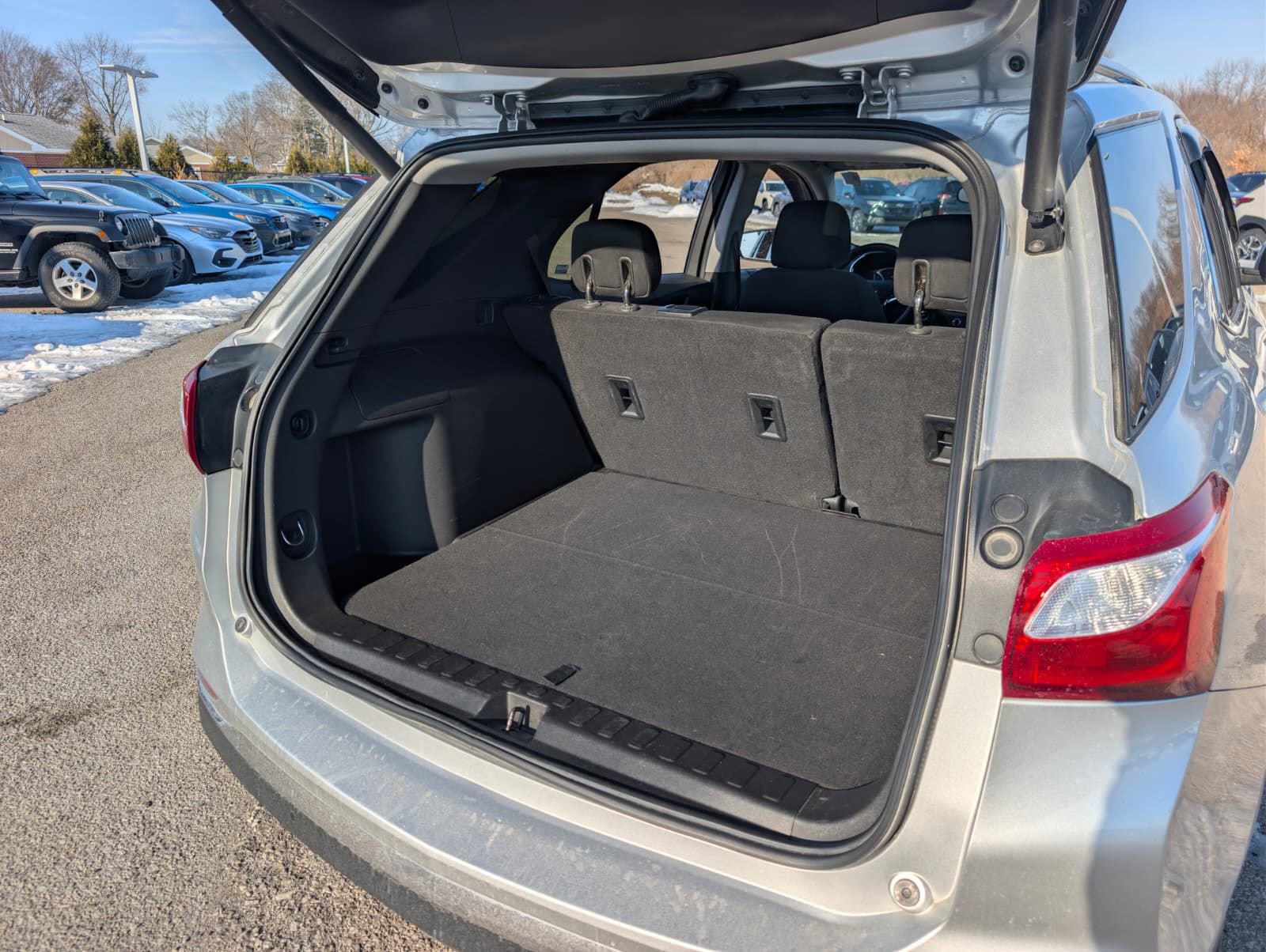 Used 2020 Chevrolet Equinox LT image 34