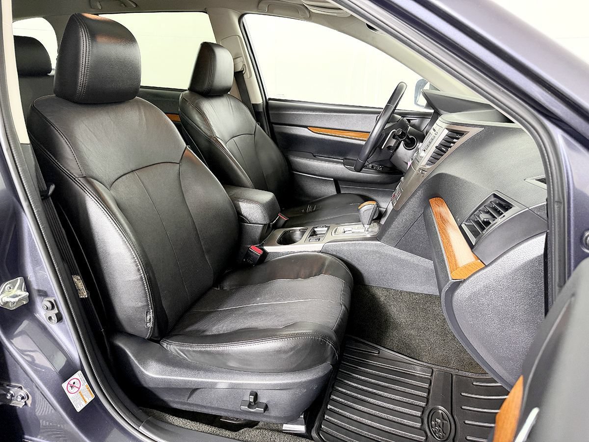 Used 2014 Subaru Outback 2.5i Limited w/ Moonroof Package AWD/4WD image 54