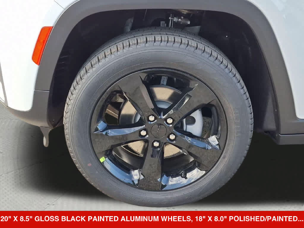 New 2026 Jeep Grand Cherokee Limited w/ Limited Altitude Package AWD/4WD image 13