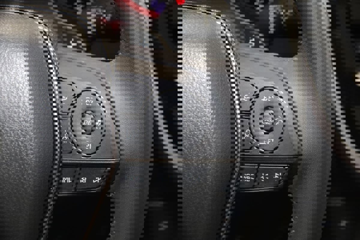 Used 2021 Toyota Camry XSE FWD image 35