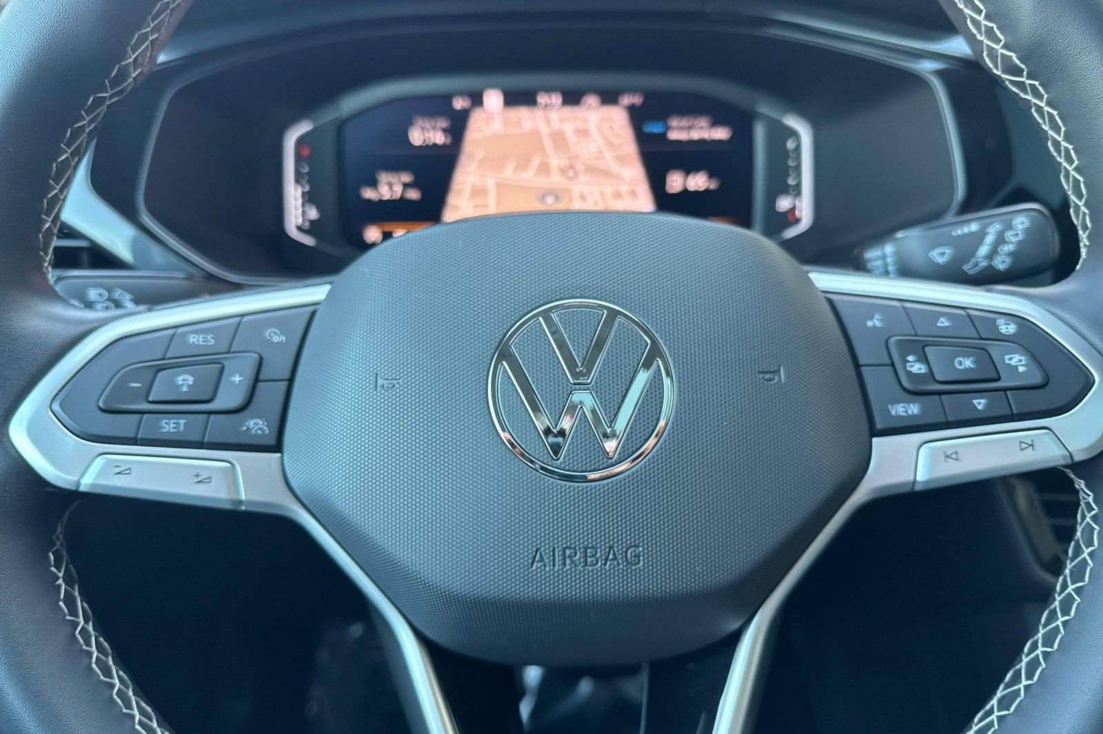 Used 2022 Volkswagen Taos SEL image 26