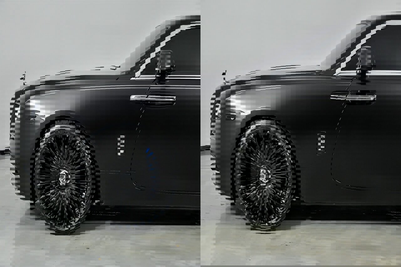 Used 2014 Rolls-Royce Wraith image 7