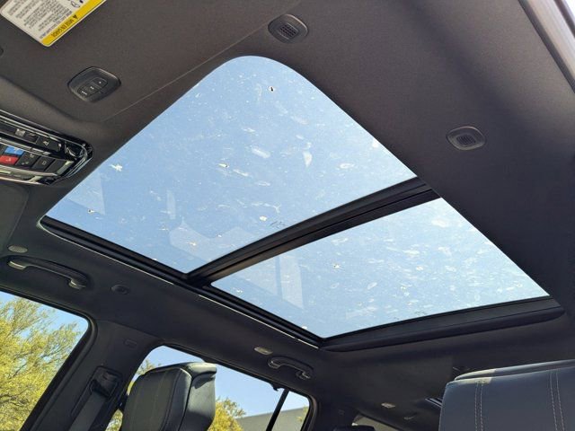 New 2026 Jeep Grand Wagoneer Summit w/ Premium Group III image 23