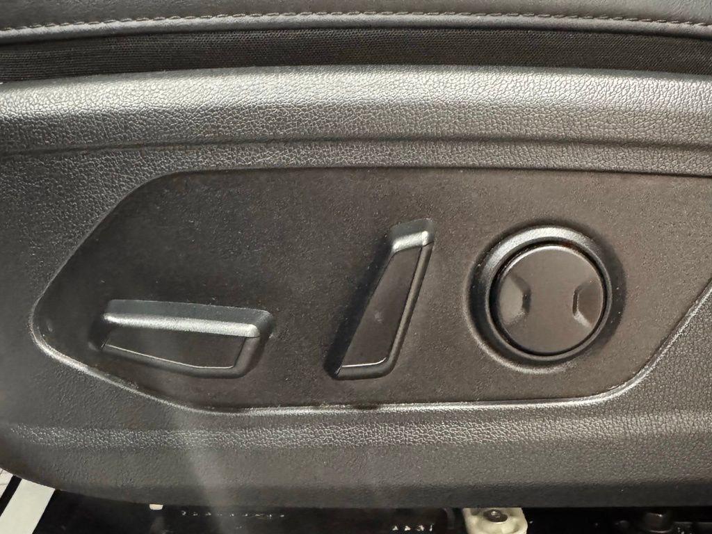 Used 2023 Kia Sorento EX image 34
