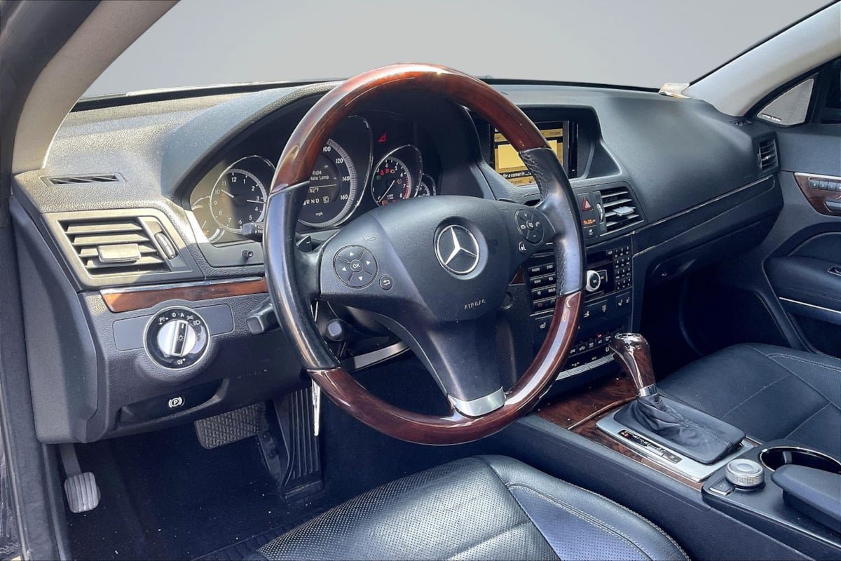 Used 2010 Mercedes-Benz E 550 Coupe image 14