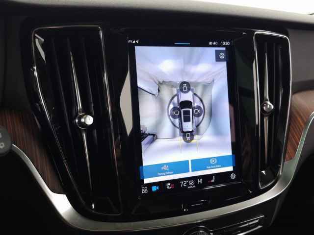 Certified 2025 Volvo V60 B5 Cross Country Plus image 29