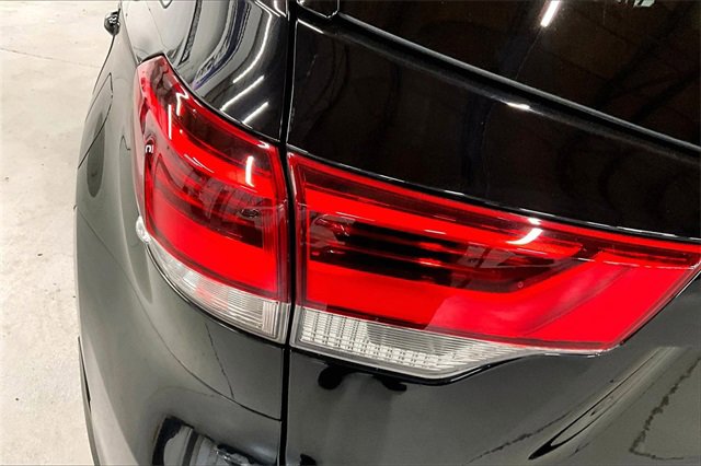 Used 2019 Toyota Highlander XLE image 22