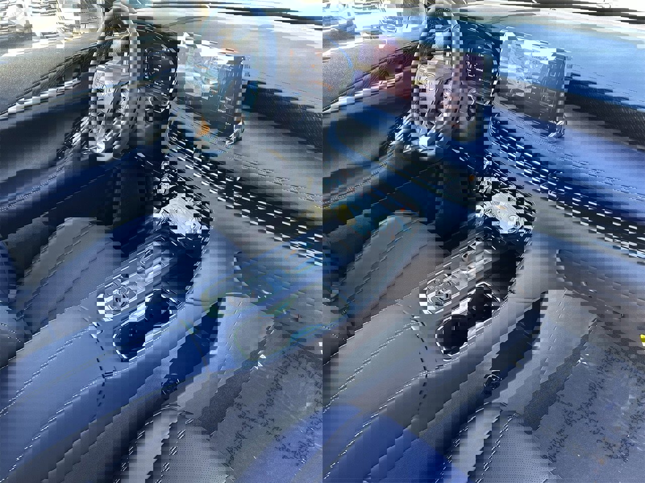 New 2026 INFINITI QX60 Luxe w/ Dark Cargo Package image 8