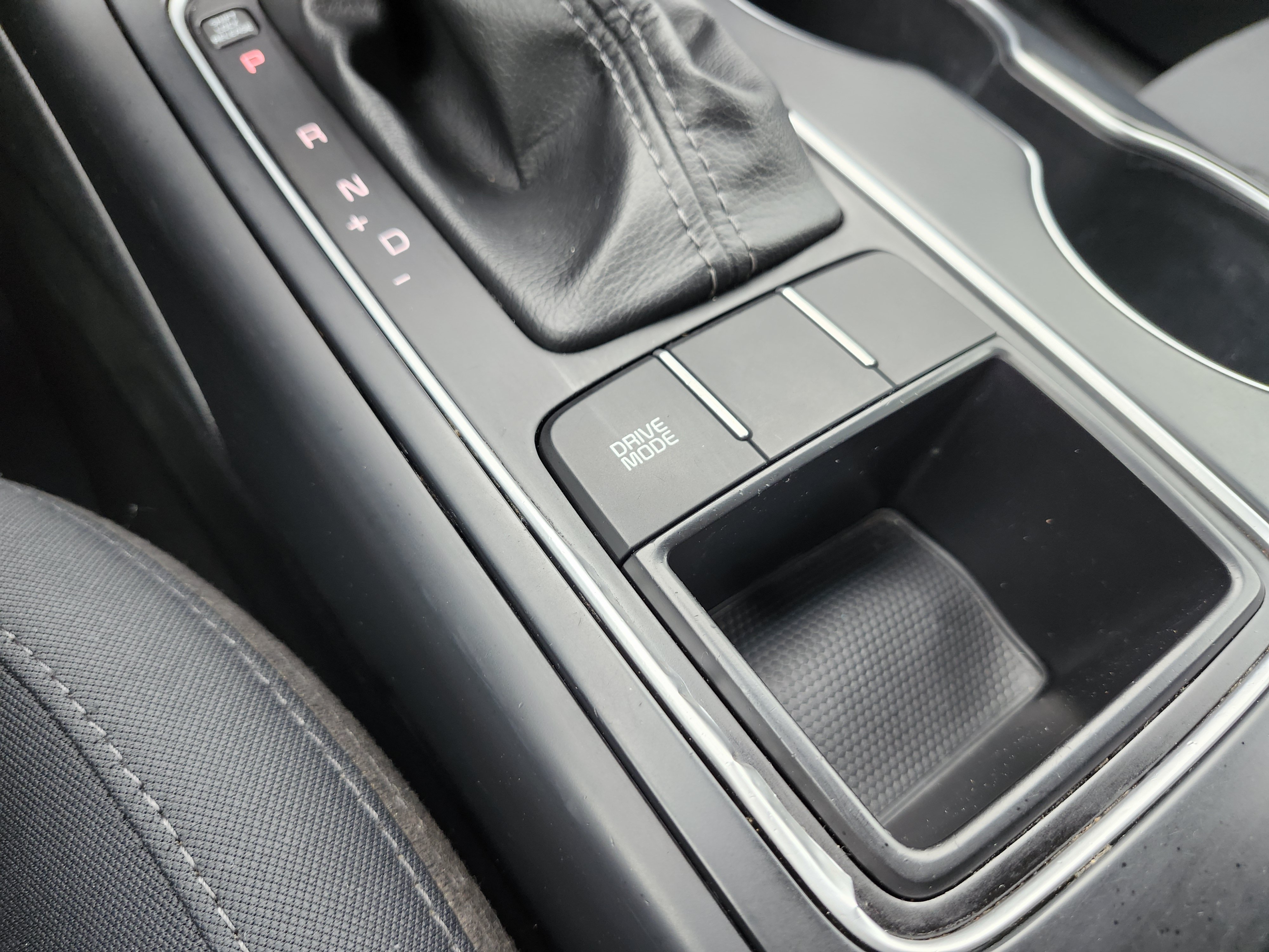 Used 2019 Kia Sorento L FWD image 8