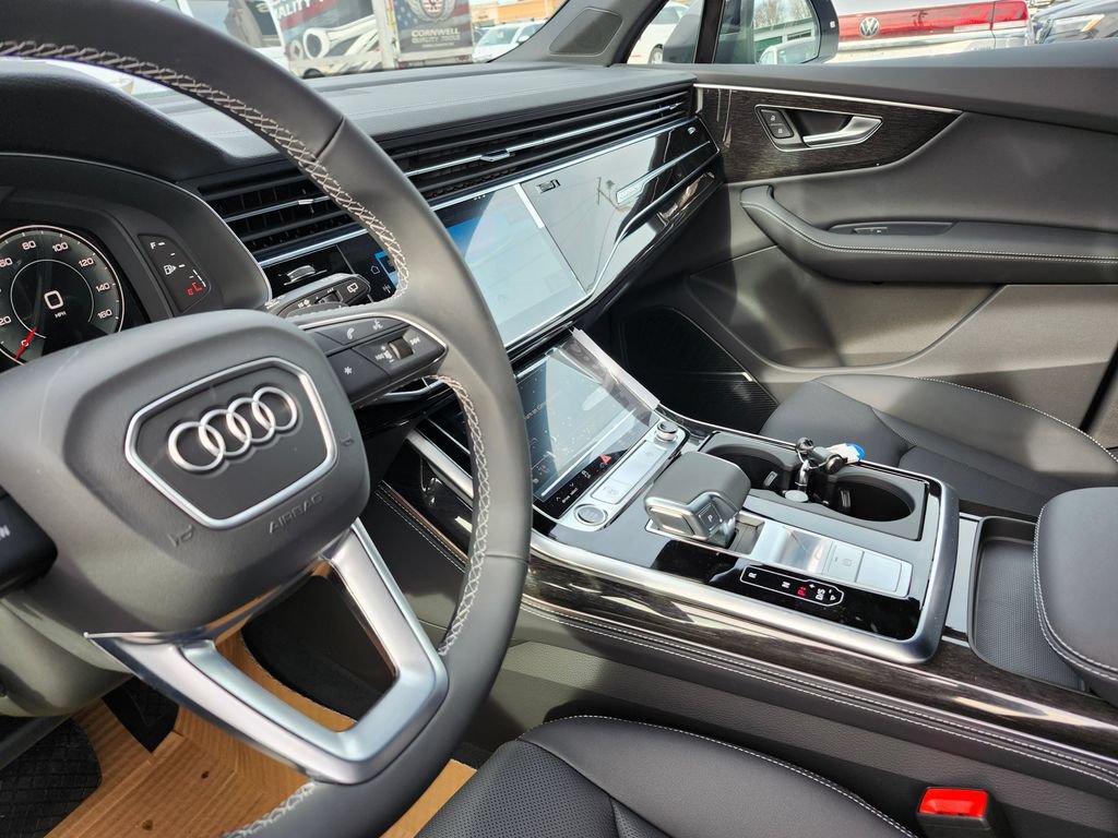 New 2026 Audi Q7 3.0T Premium Plus AWD/4WD image 12