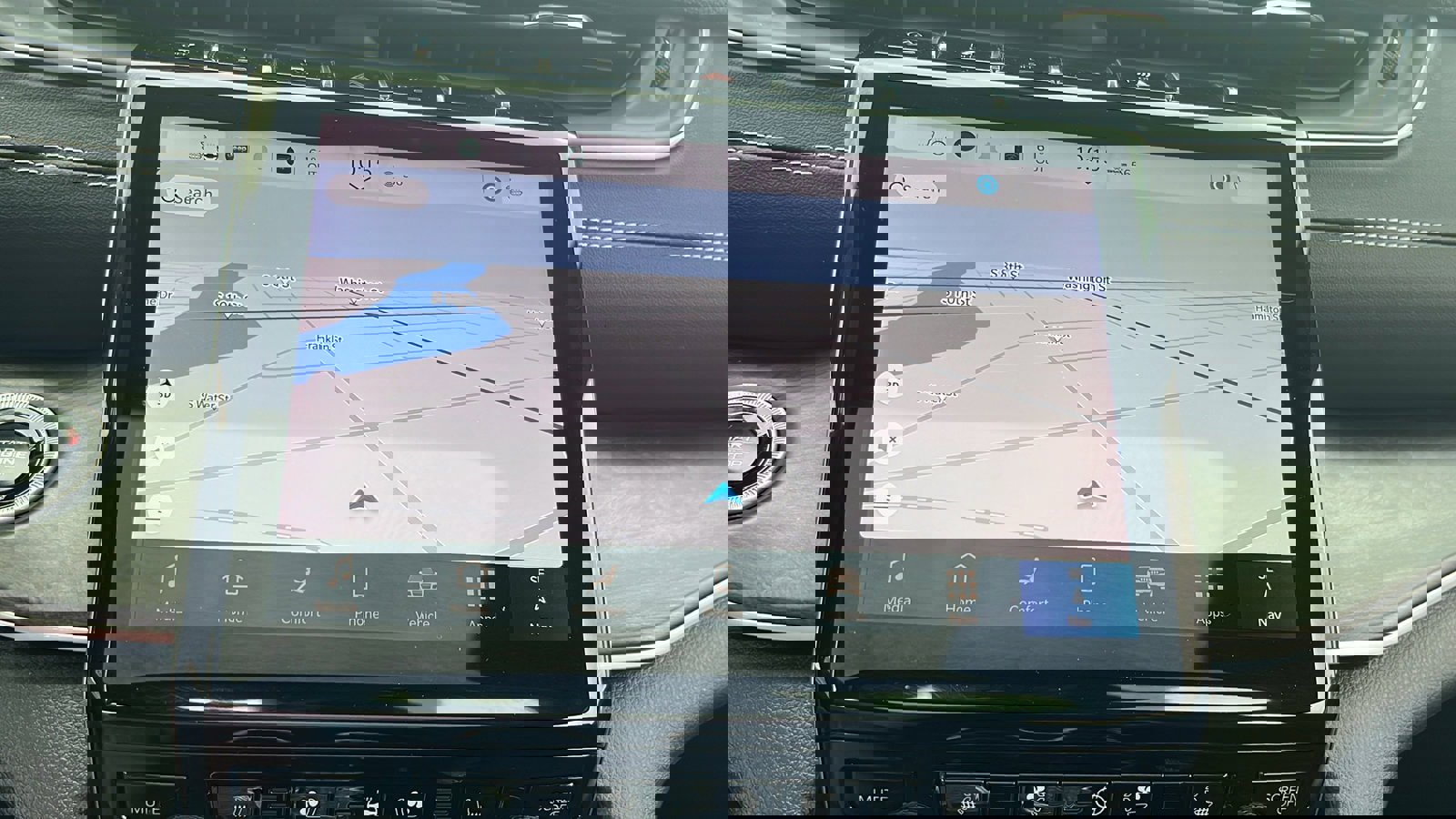 Used 2024 Jeep Grand Cherokee L Limited w/ Luxury Tech Group II image 25