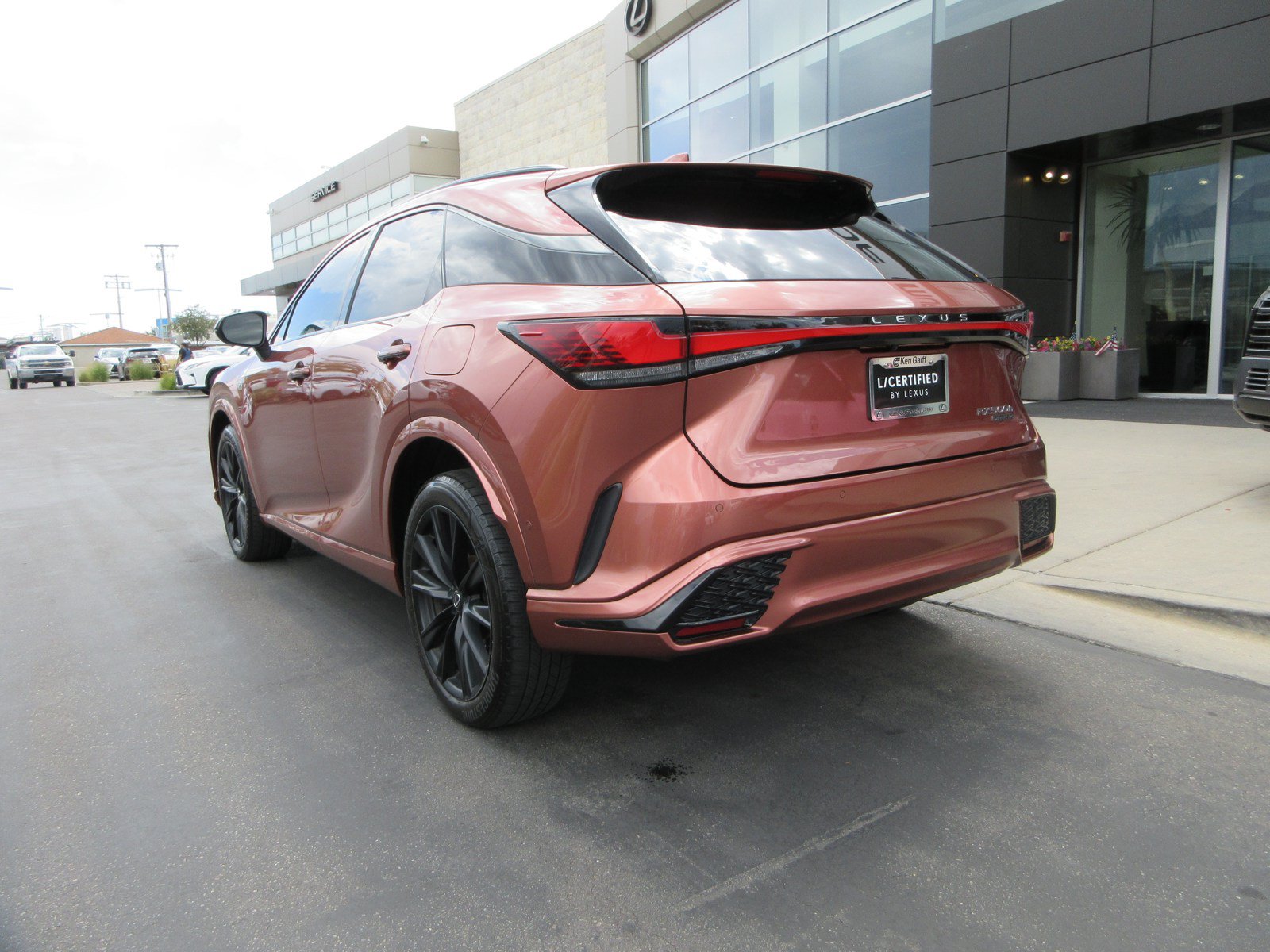 Used 2023 Lexus RX 500h F Sport w/ Accessory Package (Z1) AWD/4WD image 7