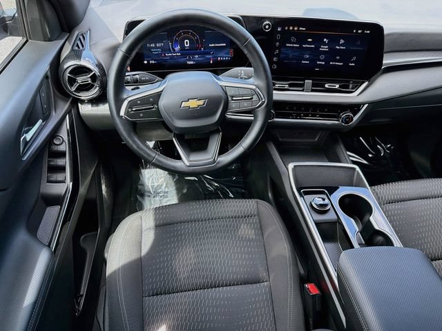 Used 2026 Chevrolet Equinox LT FWD image 16