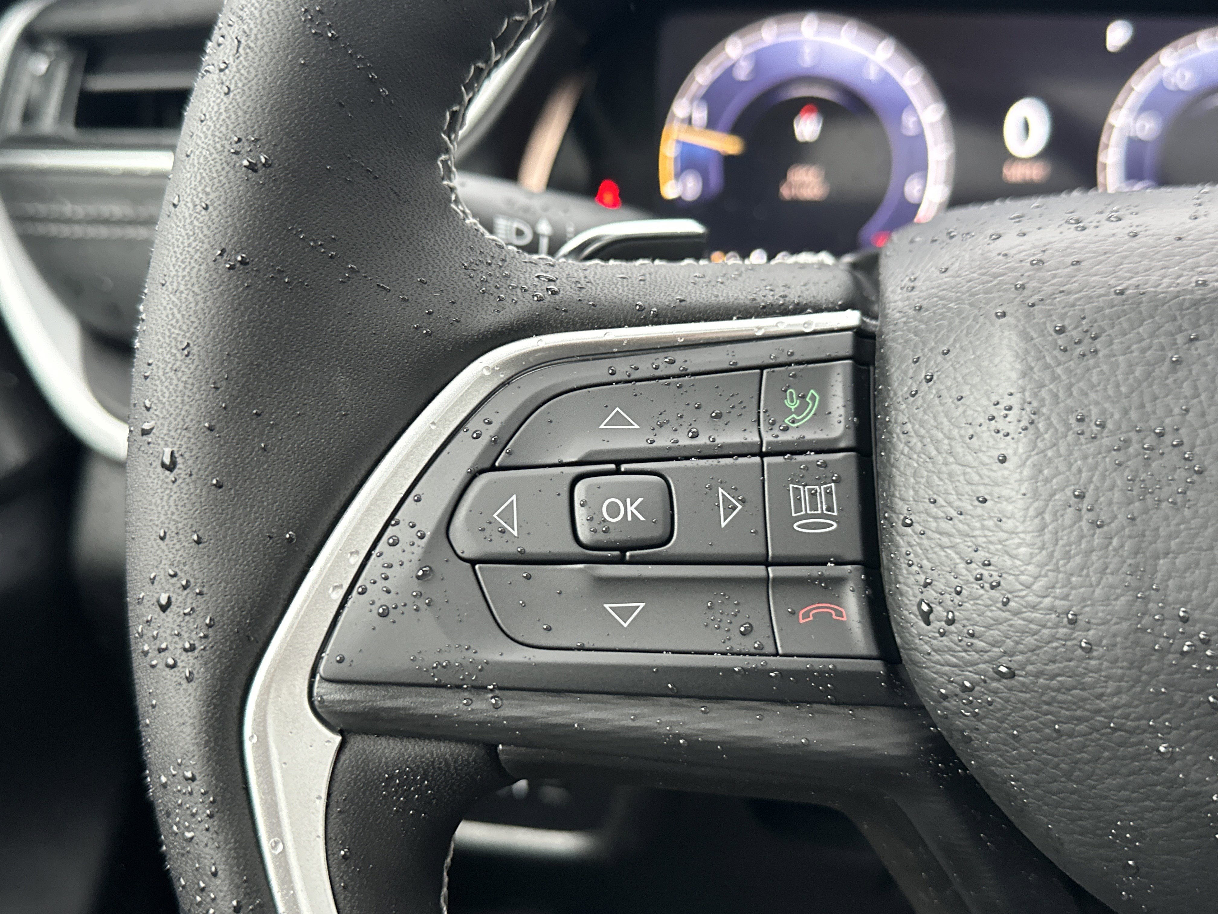 New 2025 Jeep Grand Cherokee Laredo X w/ Luxury Tech Group I image 16