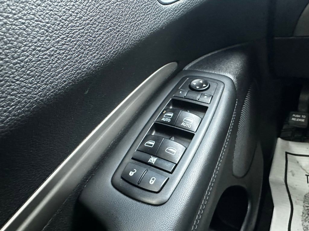 Used 2019 Dodge Durango SXT image 15