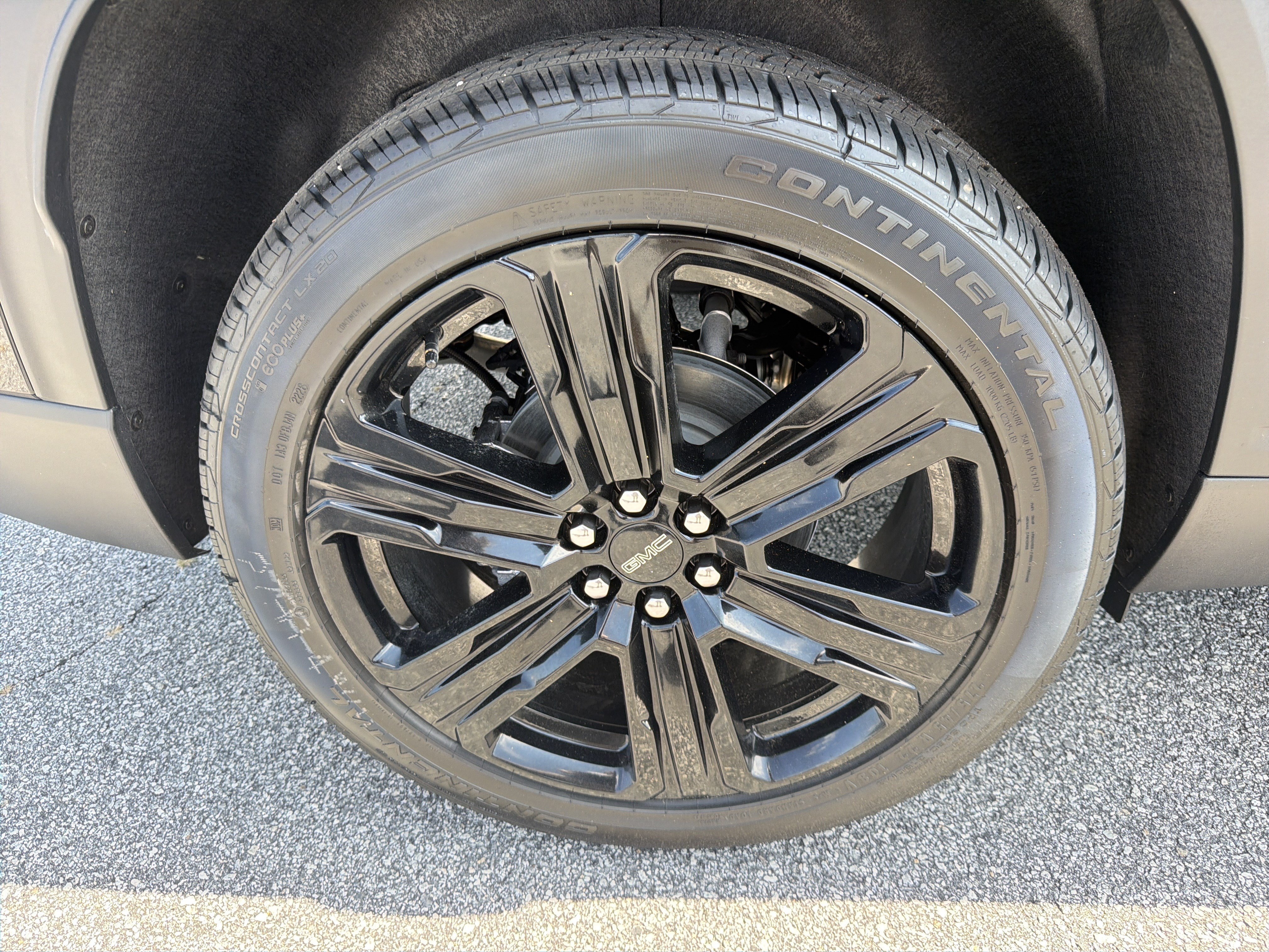 New 2026 GMC Acadia Elevation w/ Black Edition FWD image 18