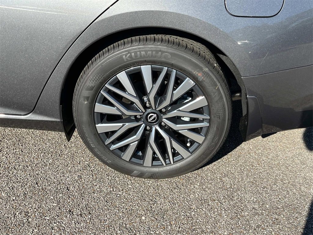 New 2025 Nissan Altima 2.5 SV w/ SV Premium Package image 12