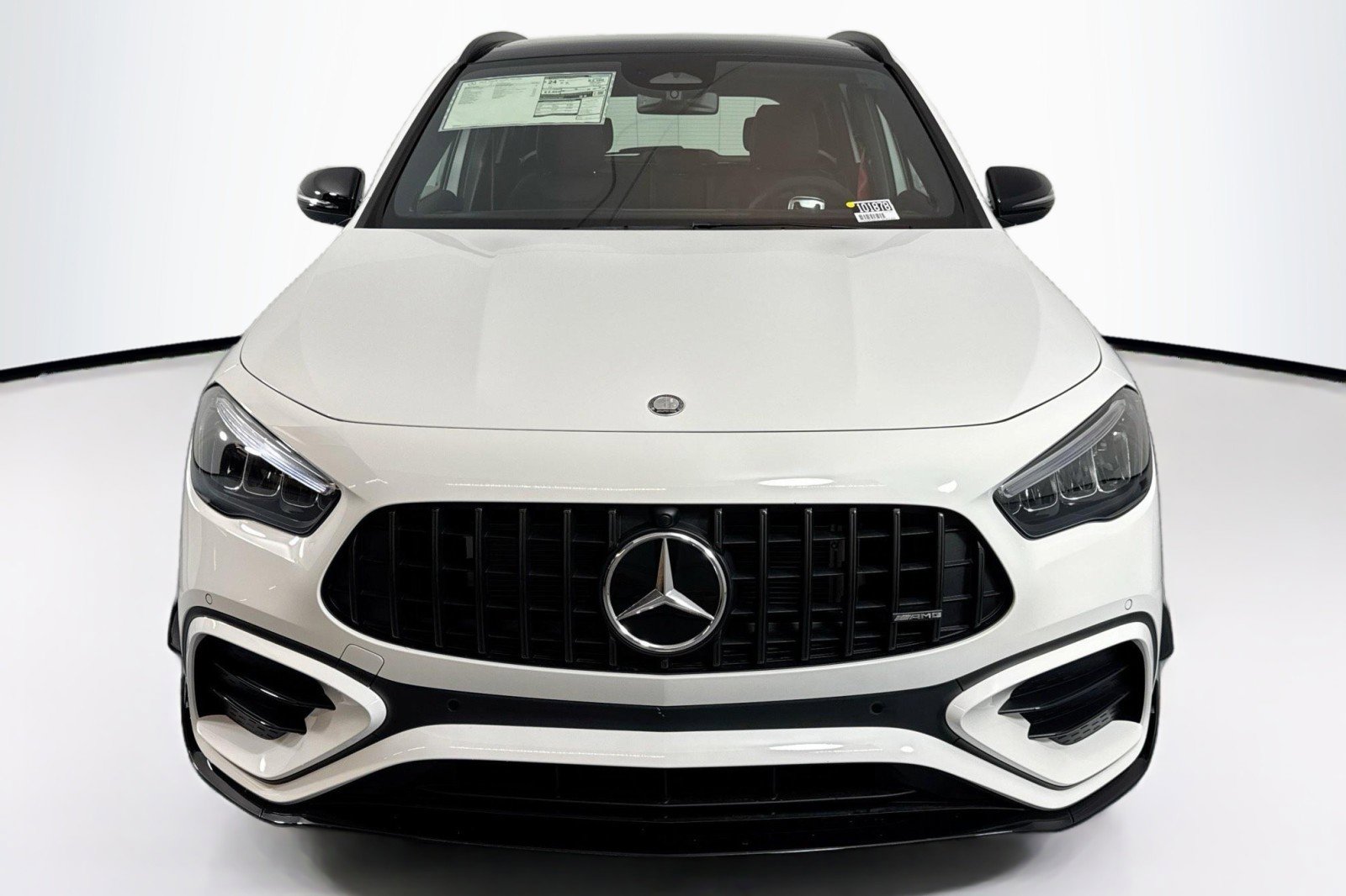 New 2025 Mercedes-Benz GLA 35 AMG 4MATIC image 2