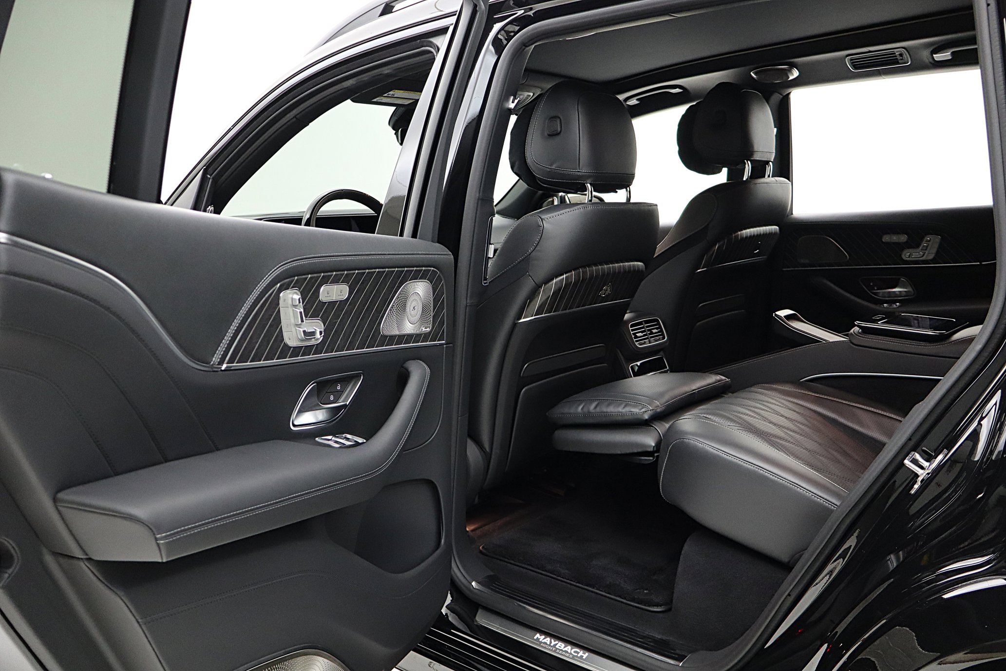 Used 2026 Mercedes-Benz Maybach GLS 600 4MATIC image 50