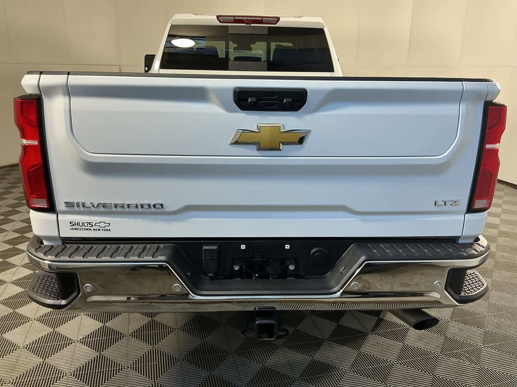 Used 2024 Chevrolet Silverado 2500 LTZ w/ LTZ Convenience Package image 7
