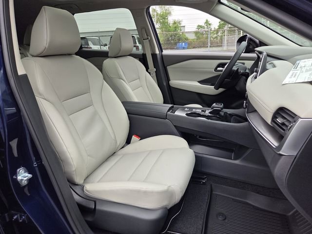New 2026 Nissan Rogue Dark Armor FWD image 13
