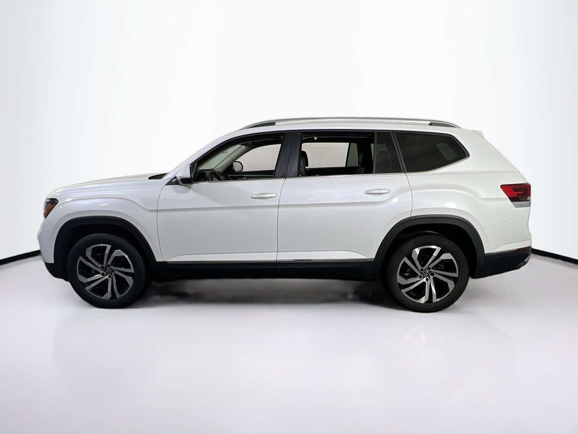 Used 2023 Volkswagen Atlas SEL image 8