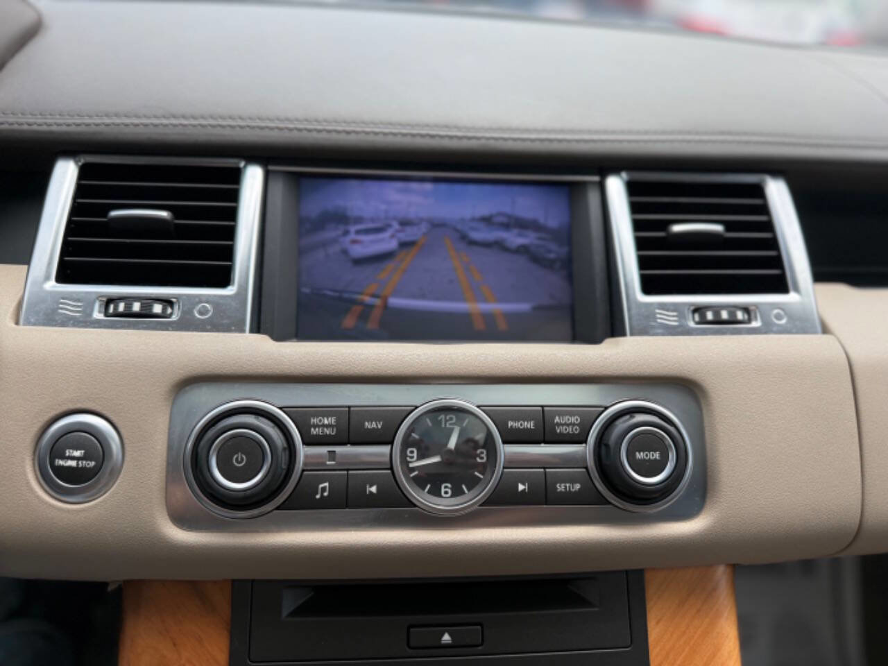 Used 2013 Land Rover Range Rover Sport HSE LUX w/ Luxury Interior Pkg AWD/4WD image 32