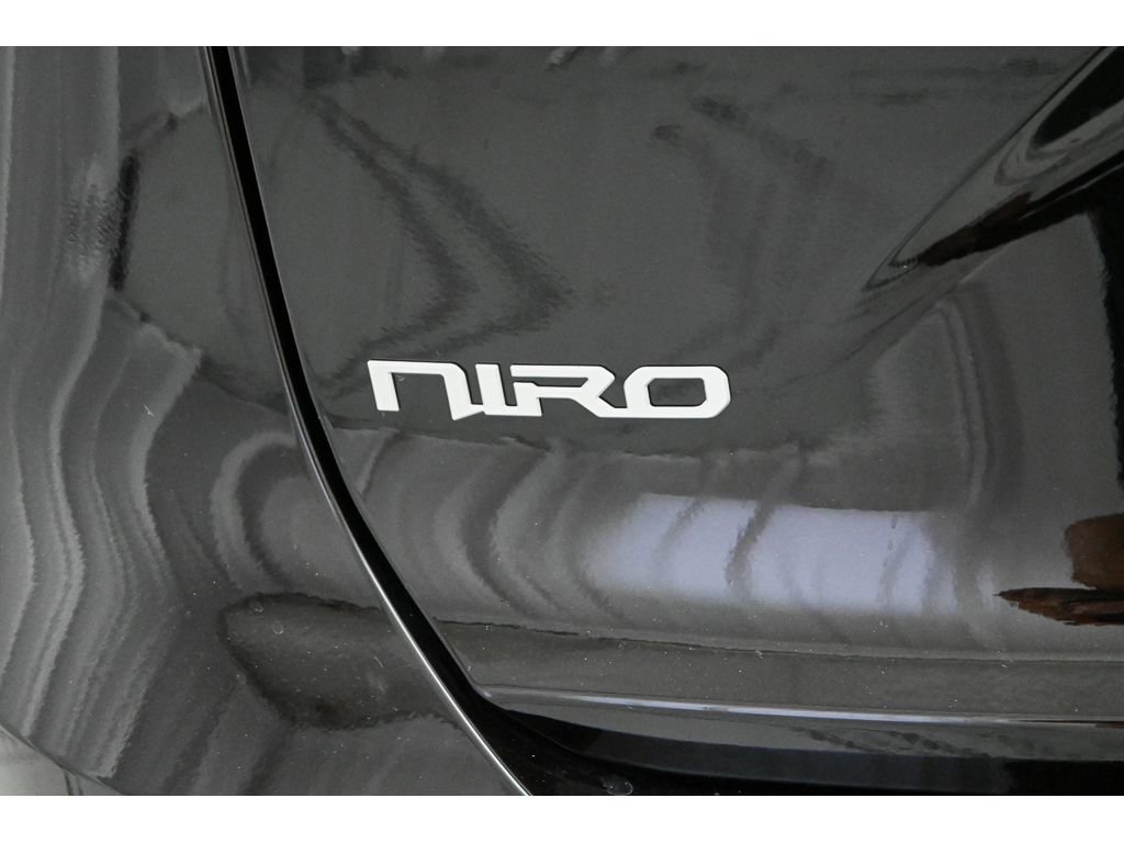 New 2025 Kia Niro Wave w/ Wave Preserve Package image 35