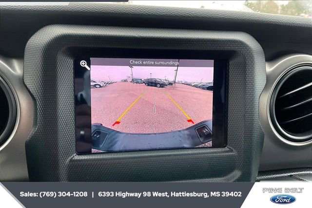 Used 2021 Jeep Gladiator Sport image 16