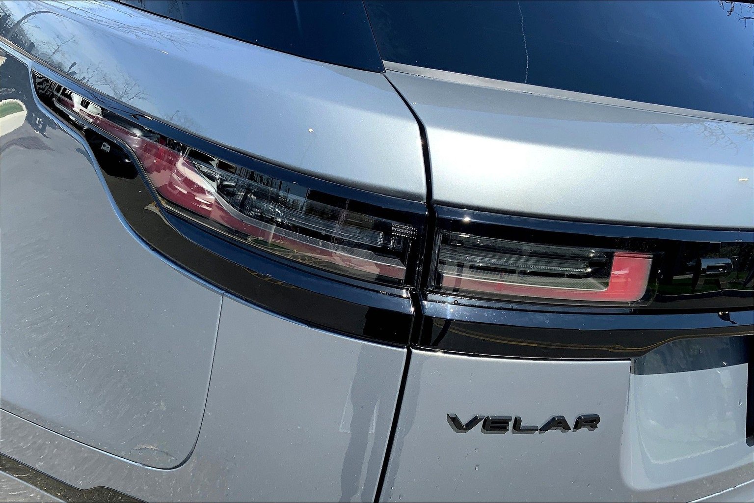 New 2026 Land Rover Range Rover Velar Dynamic SE image 14